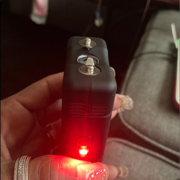 New taser new w/case YOUR CHOICE! Tazer - Picture 14 of 14